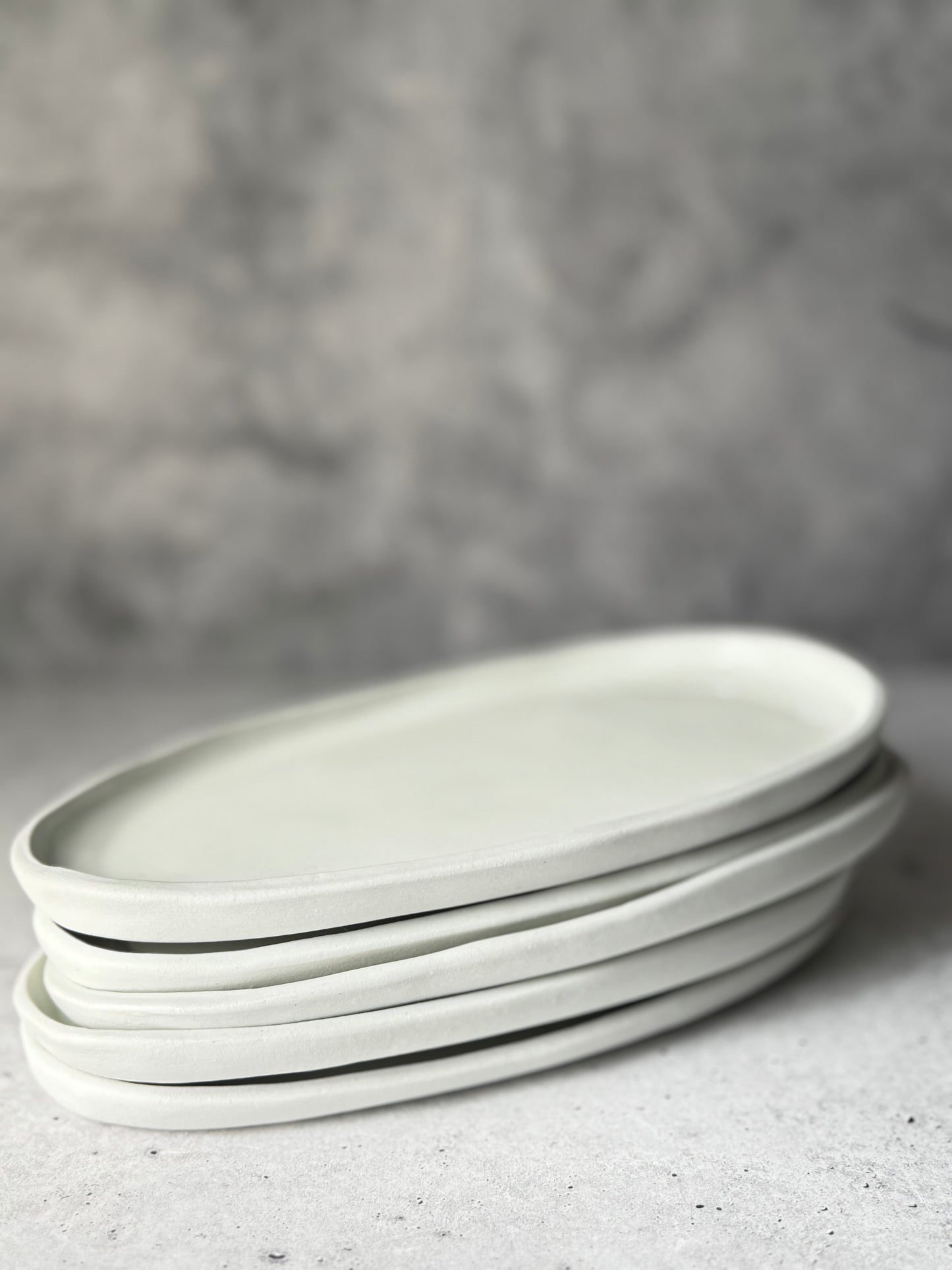 Intention Tray - Oblong - Glossy White (English Porcelain)