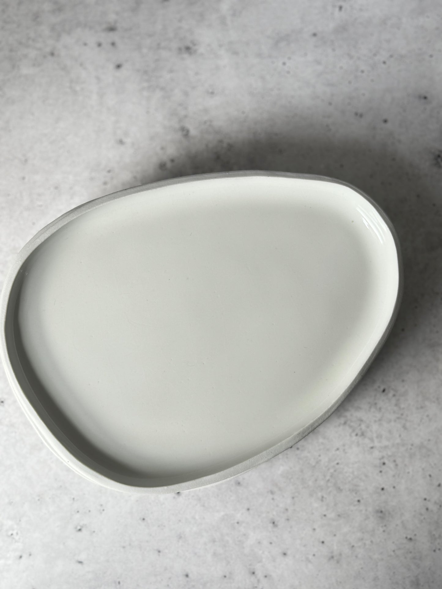 Intention Tray - Stone - Glossy White (English Porcelain)