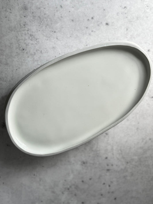 Intention Tray - Oblong - Glossy White (English Porcelain)