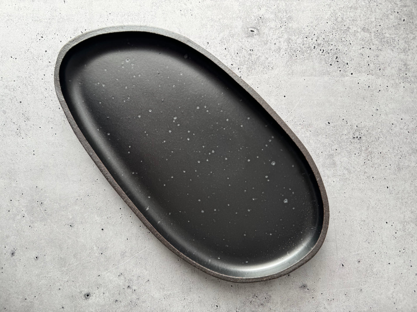Intention Tray - Oblong - Matte Black